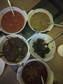 , Bharli vangi (stuffed eggplant), Zunka bhakri, tomato chutney